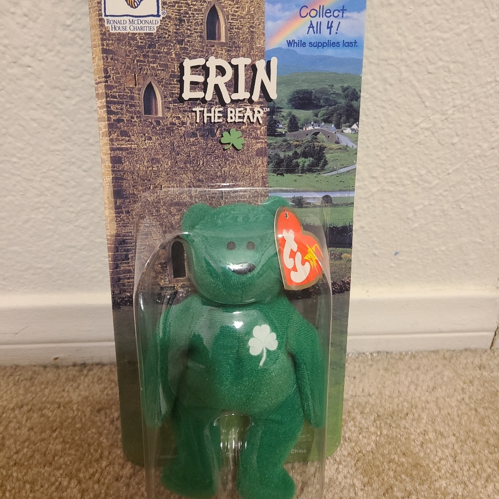 RARE AND RETIRED Ty ERIN Beanie Babie The Bear (OBO!)